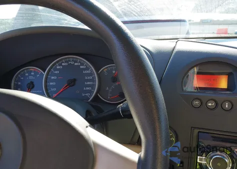 2005 Pontiac Grand Prix z USA, uszkodzony, nr VIN 2G2WP522551307035